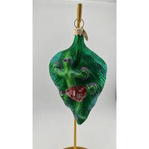 Christopher Radko "Gekko Christmas" Lizard on Leaf Glass Ornament 5.5 Inches